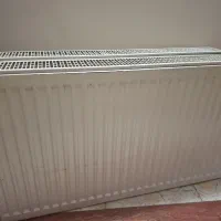 چن عدد  رادیاتور سالم و یک رادیاتور سوراخ