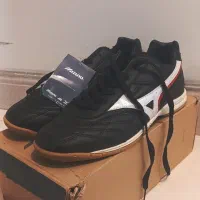کفش ورزشی برند Mizuno ساخت ویتنام
