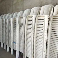 صندلی پلاستیکی