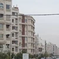 ۱۰۳ متر آپارتمان روبروی پارک صادقیه دو نبش