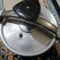 زودپز|ظروف پخت‌وپز|شیراز, میانرود|دیوار