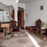 آپارتمان-90-متری-با-پشت-بام-اختصاصی-و-تیغه-کفتر