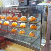 یخچال مرغ و شیرینی فروشی