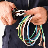 برقکار برقکاری برقکشی ساختمان برق نصاب لاینر