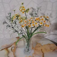 گل و گلدان