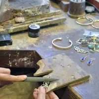 آموزش دوره مقدماتی و پیشرفته طلاسازی