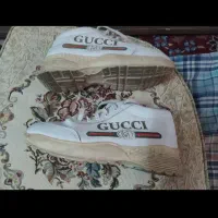 کتانی  برند GUSSIاصل ایتالیایی کارکرده ولی سالم