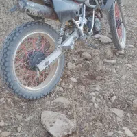 موتورتریل|موتورسیکلت|گهواره, |دیوار