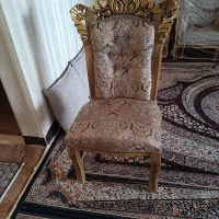 دو عدد صندلی میزبان