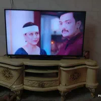 یه عدد تلویزیون سامسونگ کره 48