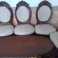 مبل چهار نفر تمام چوب و یک عسلی چوبی