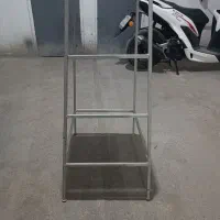 چهارپایه آهنی