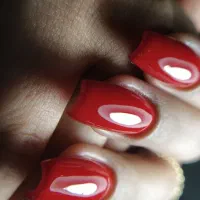 کاشت ناخن فریدونکنار کاشت مژه فریدونکنار