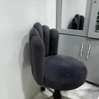 میز ناخن و صندلی|آرایشگاه و سالنهای زیبایی|یاسوج, |دیوار