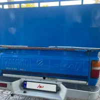 نیسان وانت|خودرو سواری و وانت|میانه, |دیوار