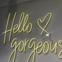 استخدام سالن زیبایی