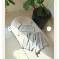 کراپ شورتک|لباس|اندیشه, اندیشه فاز ۱|دیوار