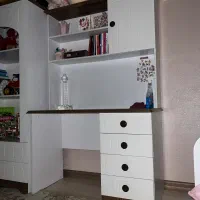 کمد و میز تحریر