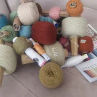 نخ و نقشه وان یکاد