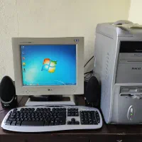 کامپیوتر ۲هسته ۴۶۰۰ رم ۴ ddr2 هارد ۱۶۰ و گرافیک ۱