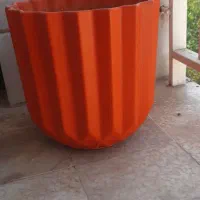 گلدان و زیر گلدانی