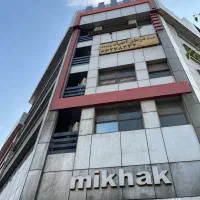 واحد اداری بر خیابان اصلی خلیج
