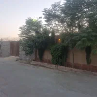 چهاردیواری-با-ساختمان-تا-سفت-کاری-تا-دمه-در-اسفالت