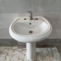 روشویی به همراه شیر