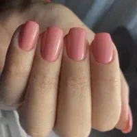 خدمات مانیکور کاشت و لمینت ناخن  کاملاً رایگان