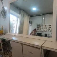 ست میز آرایشی و صندلی تجهیزات  آرایشگری