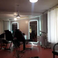 اجاره تمامی لاین ها در خانه ی زیبایی نارا