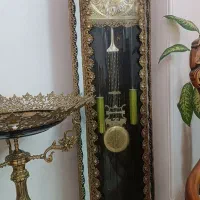 ساعت  ایستاده برنزی