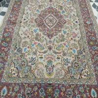 فرش دستباف گل ابریشم