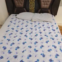 تخته دو نفر دوشک طبی و یک عدد یک نفر