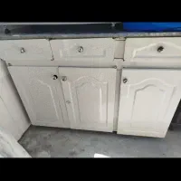 کابینت سه در