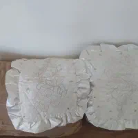 سلام دارای 4عدد روی متکا وجنس ساتن  قیمت 1800