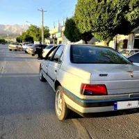 پژو ۴۰۵ مدل ۸۵ داخل مشکی تمیز