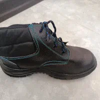 کفش کار ایمنی