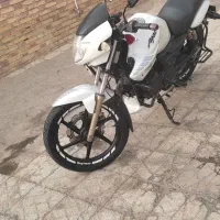 اپاچی ۱۸۰ عروسک