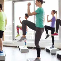 ۳۵۰ متر زیر زمین فلت ارتفاع ۴/۵ متر  اول هنرستان