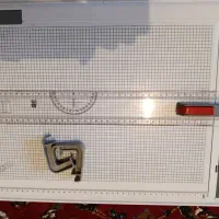 تخته رسم کاملن نو و بدون اسیب