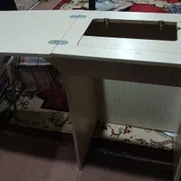 میز چرخ خیاطی تاشو همراه با مبل|چرخ خیاطی و ریسندگی|رشت, توشیبا|دیوار