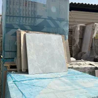 سرامیک ۶۰×۶۰ طرح سنگ طوسی روشن - ساده، شیک و مقاوم|مصالح و تجهیزات ساختمان|مشهد, موعود|دیوار