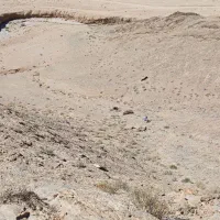 کارگر بارگیری و تخلیه بلوک سیمانی