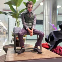 اکشن فیگور جوکر . اکشن فیگور هارلی کویین