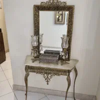 آینه و شمعدان برنجی