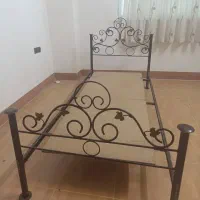 تخت فلزی، میز آرایش و صندلی فرفورژه