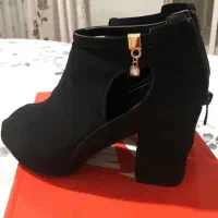 کفش|کیف، کفش، کمربند|سمنان, |دیوار