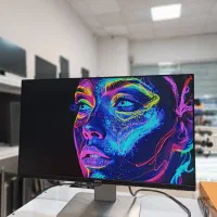 مانیتور کارکرده تمیز مناسب طراحی