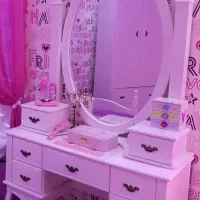 میز و اینه